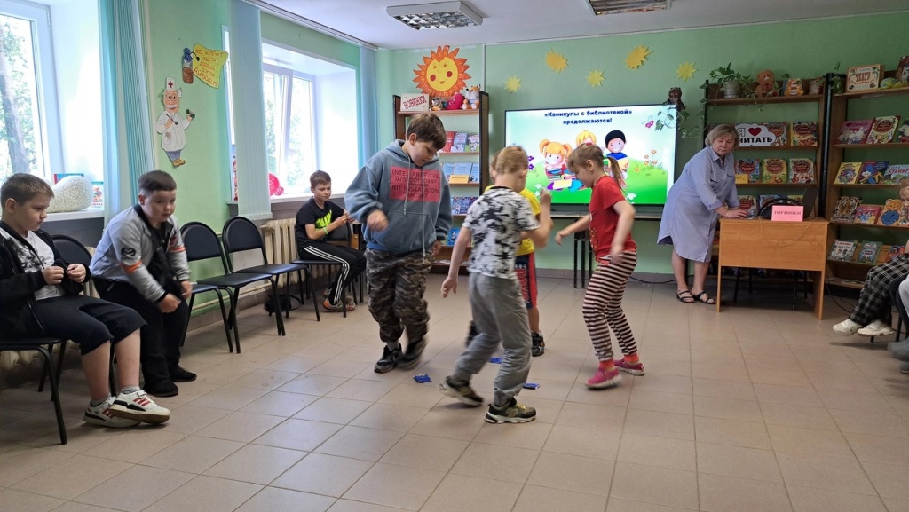 игровая программа в детской библиотеке.jpg