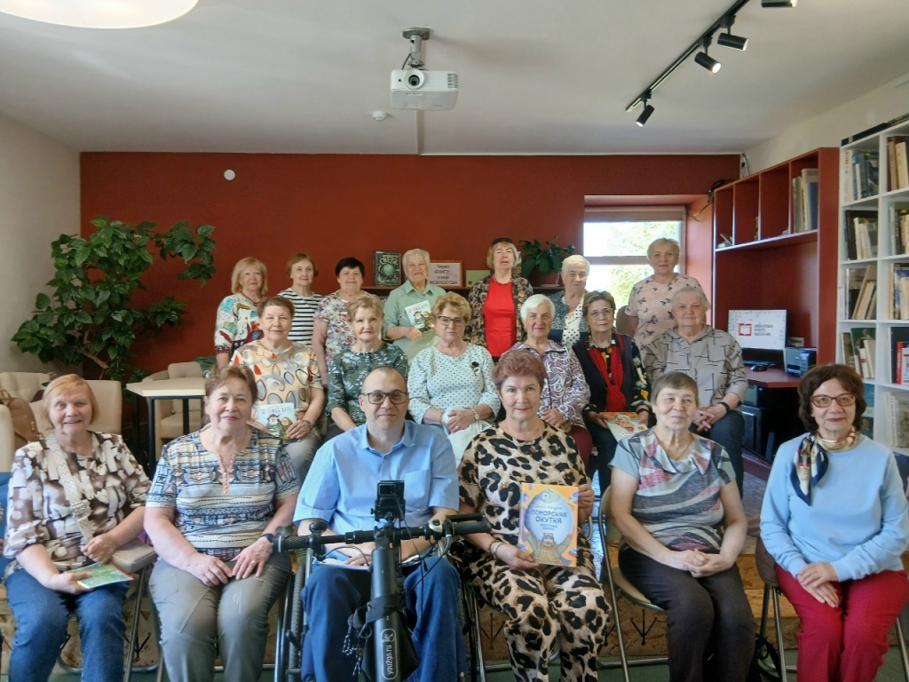 встреча с писателем Д.Макуриным с.Холмогоры-20.05.2026.jpg